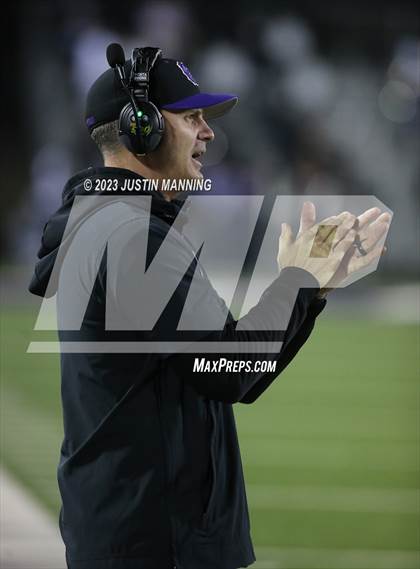 Thumbnail 2 in Conway vs. Fayetteville (AAA 7A Semifinal) photogallery.