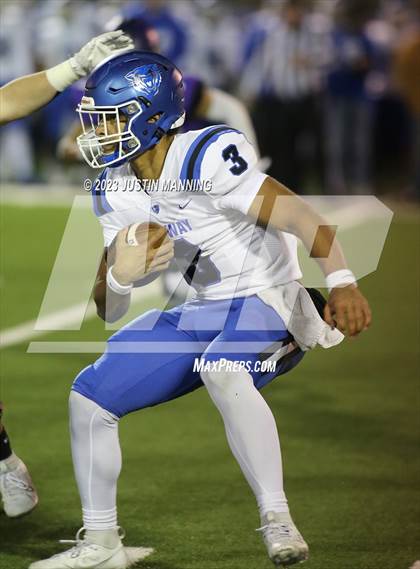Thumbnail 3 in Conway vs. Fayetteville (AAA 7A Semifinal) photogallery.
