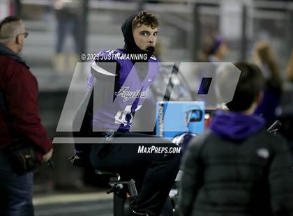 Thumbnail 2 in Conway vs. Fayetteville (AAA 7A Semifinal) photogallery.