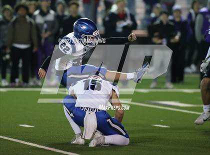 Thumbnail 3 in Conway vs. Fayetteville (AAA 7A Semifinal) photogallery.