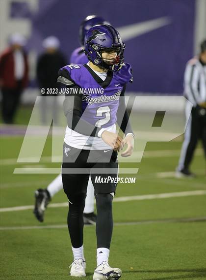 Thumbnail 2 in Conway vs. Fayetteville (AAA 7A Semifinal) photogallery.