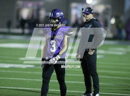 Thumbnail 3 in Conway vs. Fayetteville (AAA 7A Semifinal) photogallery.