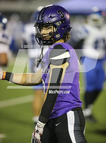 Thumbnail 3 in Conway vs. Fayetteville (AAA 7A Semifinal) photogallery.