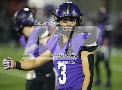 Thumbnail 1 in Conway vs. Fayetteville (AAA 7A Semifinal) photogallery.