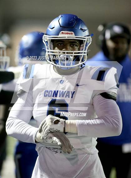 Thumbnail 1 in Conway vs. Fayetteville (AAA 7A Semifinal) photogallery.