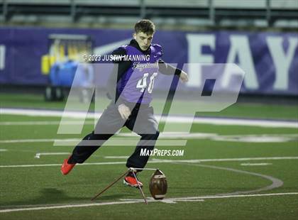 Thumbnail 3 in Conway vs. Fayetteville (AAA 7A Semifinal) photogallery.