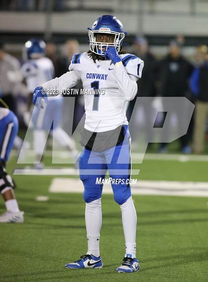 Thumbnail 3 in Conway vs. Fayetteville (AAA 7A Semifinal) photogallery.