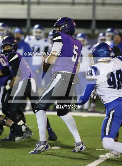 Thumbnail 1 in Conway vs. Fayetteville (AAA 7A Semifinal) photogallery.