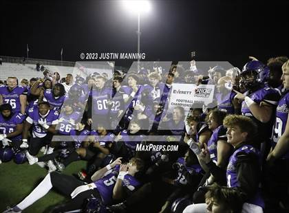 Thumbnail 3 in Conway vs. Fayetteville (AAA 7A Semifinal) photogallery.