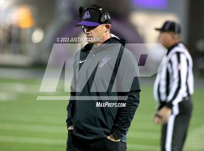 Thumbnail 3 in Conway vs. Fayetteville (AAA 7A Semifinal) photogallery.