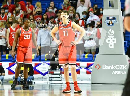 Thumbnail 3 in Jonesboro vs. Maumelle (AAA 5A Final) photogallery.