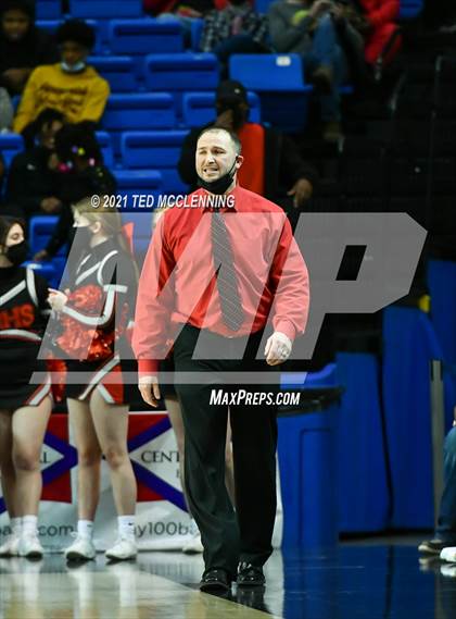 Thumbnail 1 in Jonesboro vs. Maumelle (AAA 5A Final) photogallery.