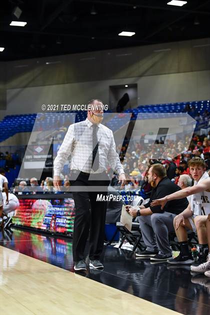 Thumbnail 1 in Jonesboro vs. Maumelle (AAA 5A Final) photogallery.