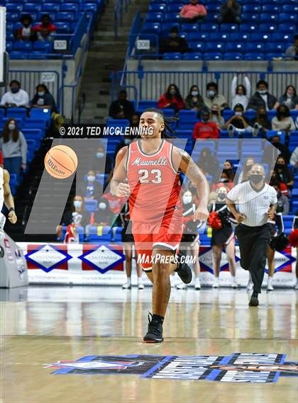 Thumbnail 1 in Jonesboro vs. Maumelle (AAA 5A Final) photogallery.