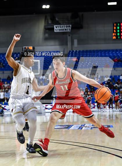 Thumbnail 1 in Jonesboro vs. Maumelle (AAA 5A Final) photogallery.