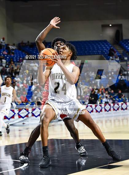 Thumbnail 1 in Jonesboro vs. Maumelle (AAA 5A Final) photogallery.