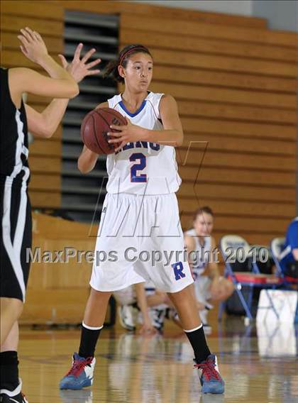 Thumbnail 3 in Galt vs. Reno (Lady Bulldogs Winter Classic) photogallery.