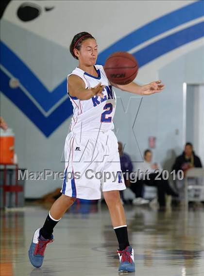 Thumbnail 3 in Galt vs. Reno (Lady Bulldogs Winter Classic) photogallery.