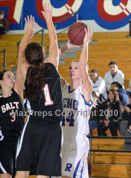 Thumbnail 1 in Galt vs. Reno (Lady Bulldogs Winter Classic) photogallery.