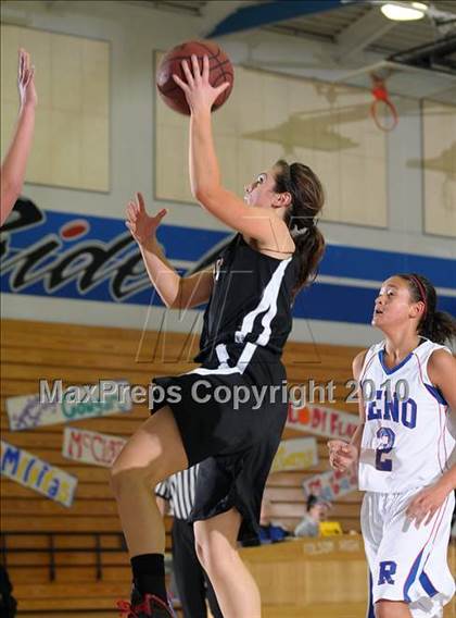 Thumbnail 3 in Galt vs. Reno (Lady Bulldogs Winter Classic) photogallery.