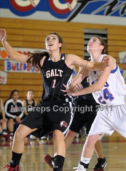 Thumbnail 1 in Galt vs. Reno (Lady Bulldogs Winter Classic) photogallery.