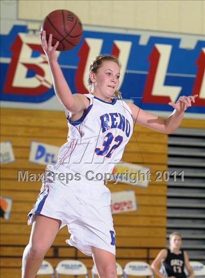 Thumbnail 2 in Galt vs. Reno (Lady Bulldogs Winter Classic) photogallery.