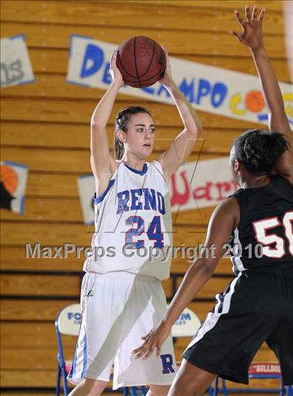 Thumbnail 3 in Galt vs. Reno (Lady Bulldogs Winter Classic) photogallery.