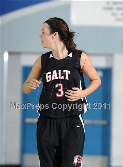 Thumbnail 1 in Galt vs. Reno (Lady Bulldogs Winter Classic) photogallery.