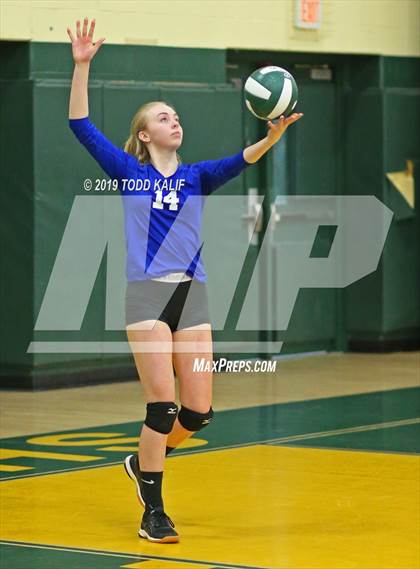 Thumbnail 1 in Bacon Academy @ New London (ECC Quarterfinal) photogallery.