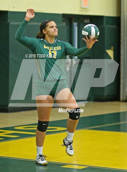 Thumbnail 1 in Bacon Academy @ New London (ECC Quarterfinal) photogallery.