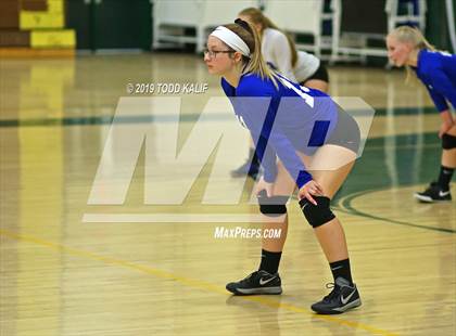 Thumbnail 3 in Bacon Academy @ New London (ECC Quarterfinal) photogallery.