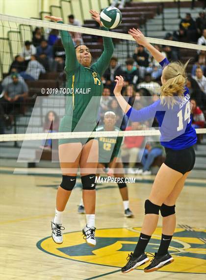 Thumbnail 3 in Bacon Academy @ New London (ECC Quarterfinal) photogallery.