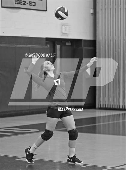 Thumbnail 2 in Bacon Academy @ New London (ECC Quarterfinal) photogallery.