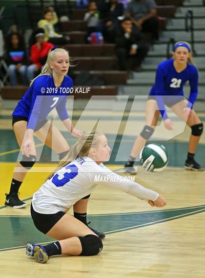 Thumbnail 2 in Bacon Academy @ New London (ECC Quarterfinal) photogallery.