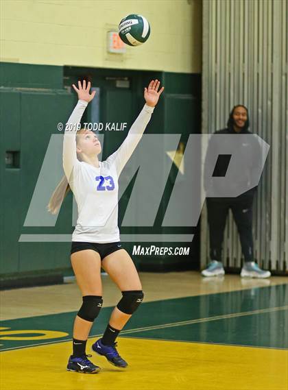 Thumbnail 1 in Bacon Academy @ New London (ECC Quarterfinal) photogallery.