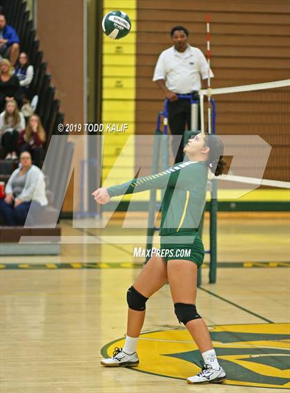 Thumbnail 2 in Bacon Academy @ New London (ECC Quarterfinal) photogallery.