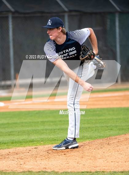 Thumbnail 2 in La Costa Canyon vs San Dieguito Academy (Scrimmage) photogallery.