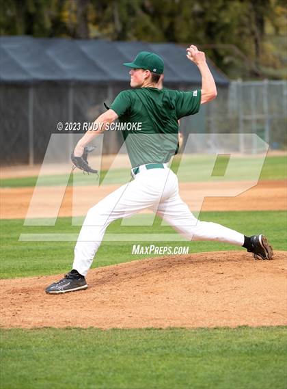 Thumbnail 3 in La Costa Canyon vs San Dieguito Academy (Scrimmage) photogallery.