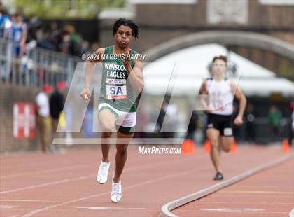 Thumbnail 1 in Penn Relays (4 X 400 Meter) photogallery.
