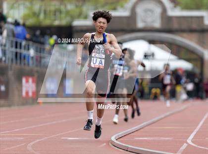 Thumbnail 2 in Penn Relays (4 X 400 Meter) photogallery.