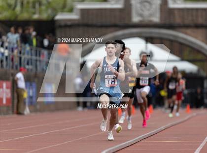 Thumbnail 2 in Penn Relays (4 X 400 Meter) photogallery.