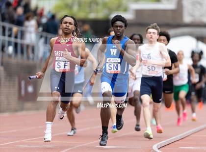 Thumbnail 3 in Penn Relays (4 X 400 Meter) photogallery.