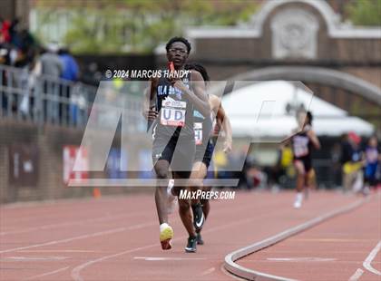 Thumbnail 3 in Penn Relays (4 X 400 Meter) photogallery.
