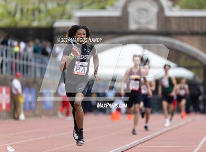 Thumbnail 3 in Penn Relays (4 X 400 Meter) photogallery.