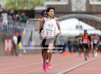 Thumbnail 2 in Penn Relays (4 X 400 Meter) photogallery.