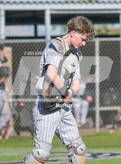 Thumbnail 3 in Santa Barbara vs. Summit (Coach Bob Invitational) photogallery.