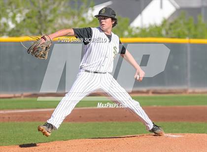 Thumbnail 2 in Santa Barbara vs. Summit (Coach Bob Invitational) photogallery.