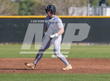 Thumbnail 3 in Santa Barbara vs. Summit (Coach Bob Invitational) photogallery.