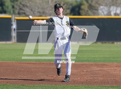 Thumbnail 2 in Santa Barbara vs. Summit (Coach Bob Invitational) photogallery.