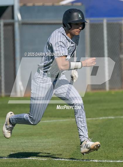 Thumbnail 2 in Santa Barbara vs. Summit (Coach Bob Invitational) photogallery.